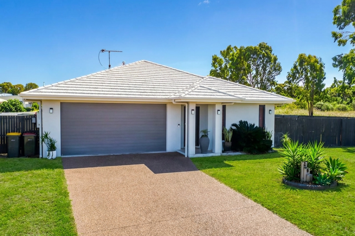 Whitsundays Property 1 view 2